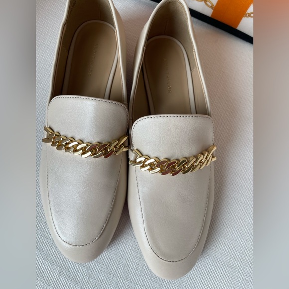 Ann Taylor Chain Leather Loafers size 6.5 NWOT - Picture 8 of 8
